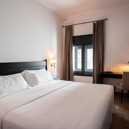 Angelats Hotel - A Signature Boutique Hotel & Restaurant Рибес де Фресер Екстериор снимка