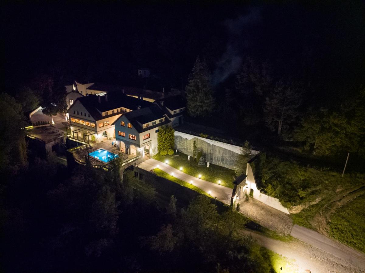 Angelats Hotel - A Signature Boutique Hotel & Restaurant Рибес де Фресер Екстериор снимка