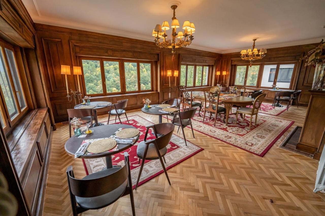 Angelats Hotel - A Signature Boutique Hotel & Restaurant Рибес де Фресер Екстериор снимка