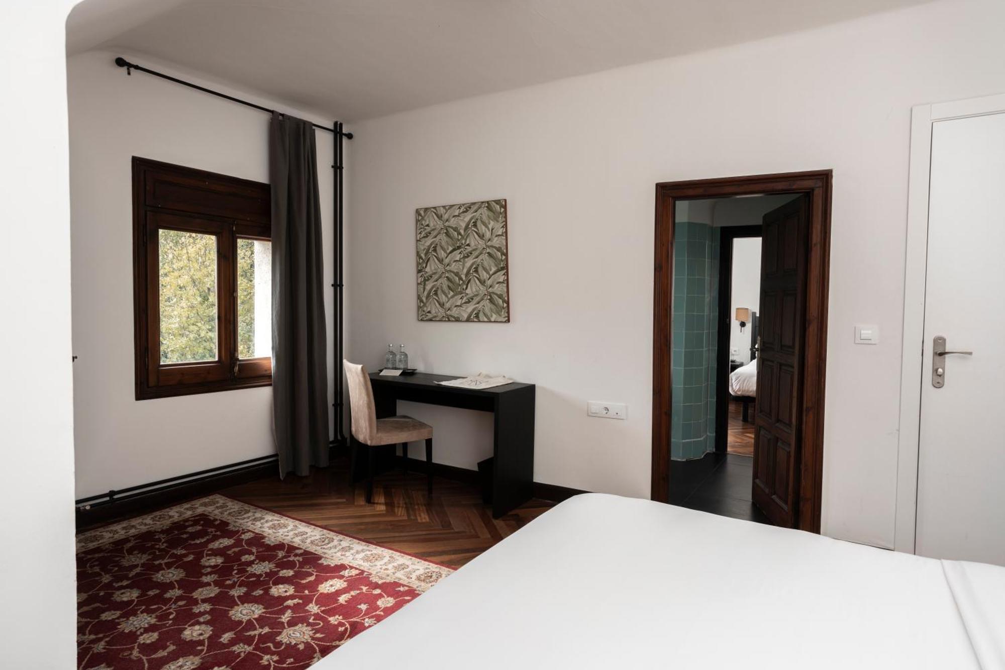 Angelats Hotel - A Signature Boutique Hotel & Restaurant Рибес де Фресер Екстериор снимка