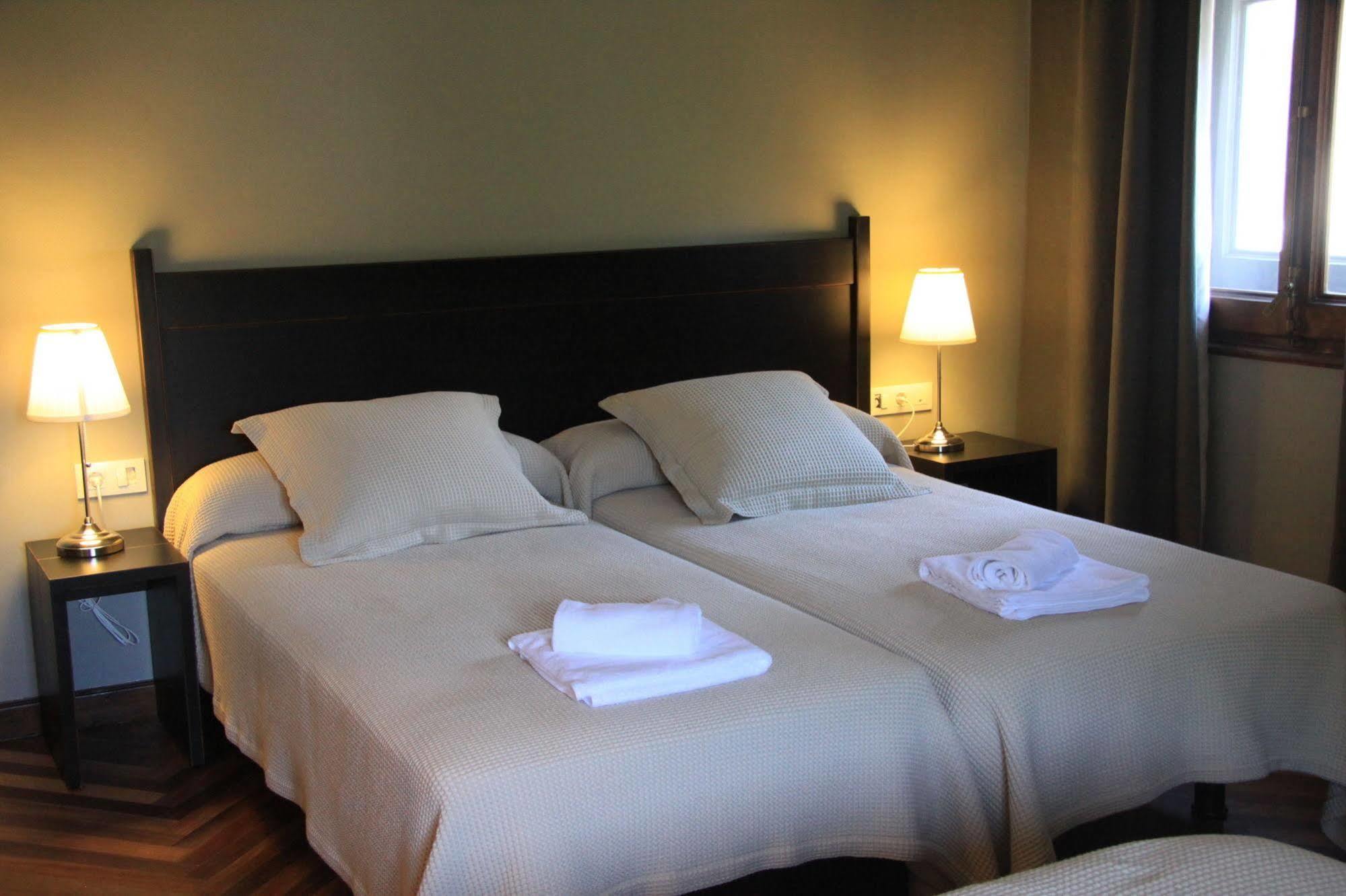 Angelats Hotel - A Signature Boutique Hotel & Restaurant Рибес де Фресер Екстериор снимка